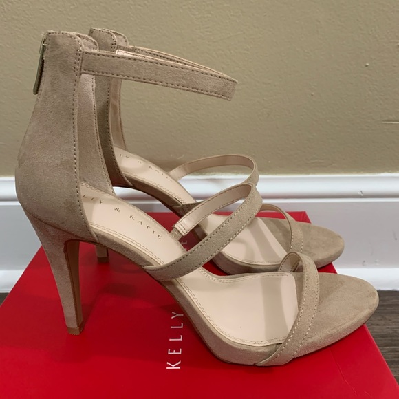 Kelly & Katie Courtnee Beige Heeled Sandals Size 10 - Picture 8 of 13